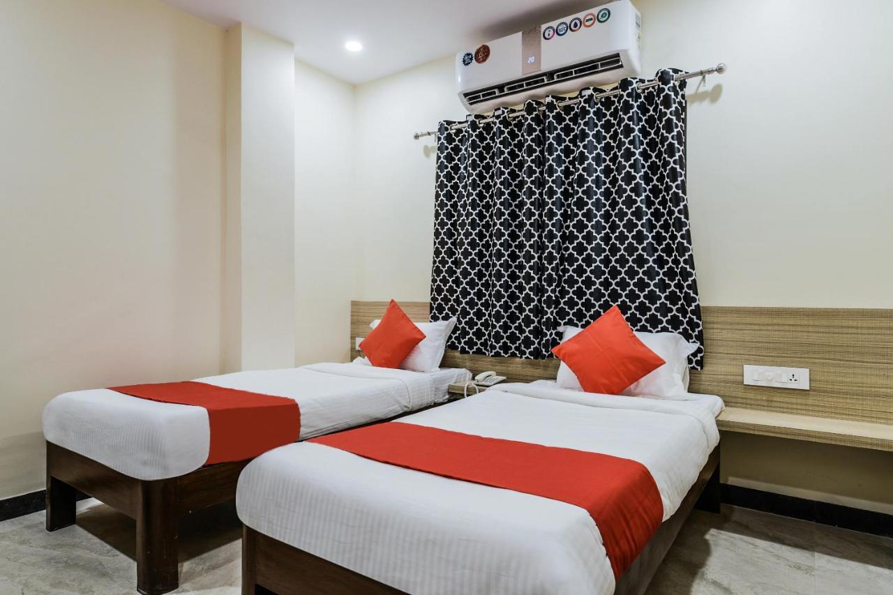 The Elite Inn فيساخاباتنام المظهر الخارجي الصورة